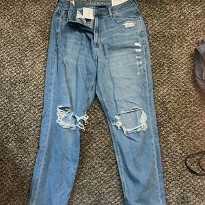 American Eagle Mom Jean